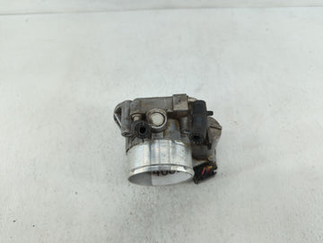 2011-2014 Hyundai Sonata Throttle Body P/N:35100-2G700 Fits Fits 2011 2012 2013 2014 2015 2016 OEM Used Auto Parts