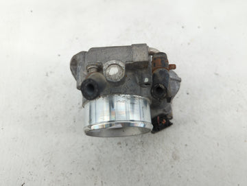 2011-2014 Hyundai Sonata Throttle Body P/N:35100-2G700 Fits Fits 2011 2012 2013 2014 2015 2016 OEM Used Auto Parts