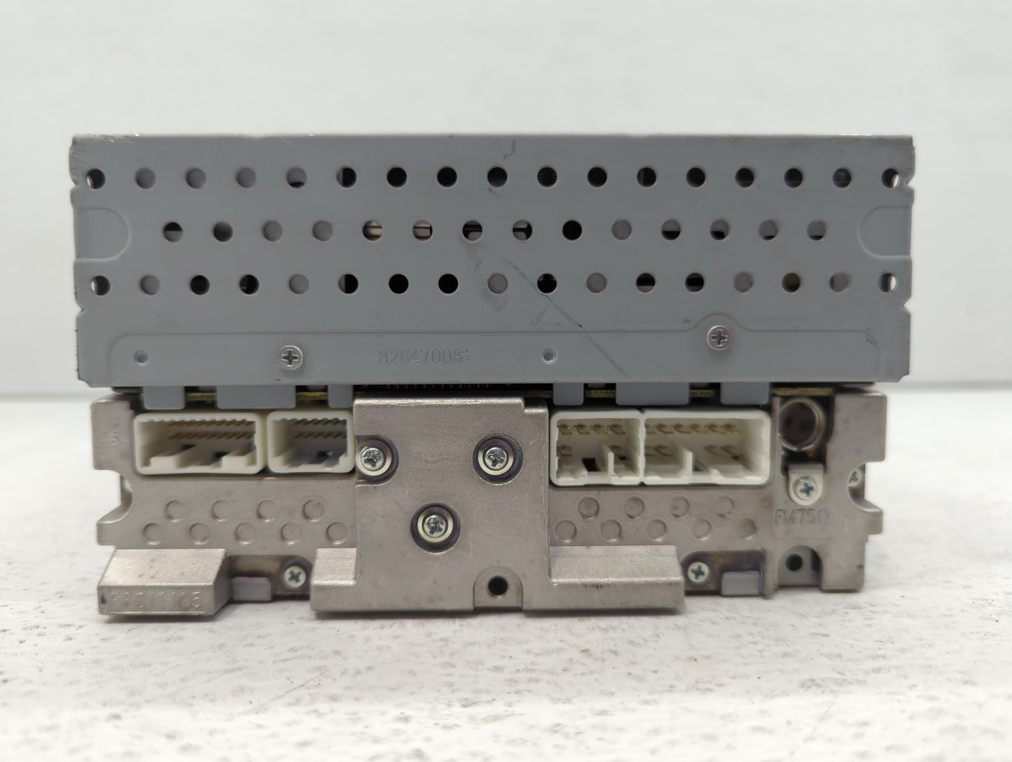 2011-2015 Hyundai Sonata Radio AM FM Cd Player Receiver Replacement P/N:86120-02440 96180-3Q6004X Fits OEM Used Auto Parts -