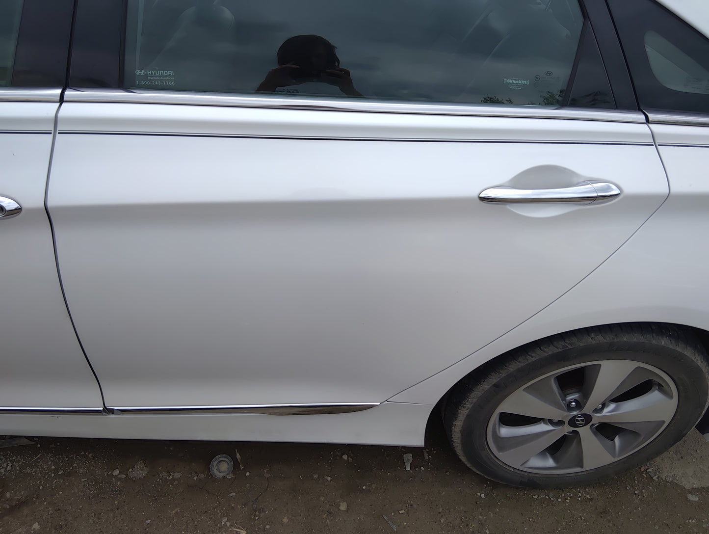 2011-2015 Hyundai Sonata Driver Rear Door Oem - Oemusedautoparts1.com