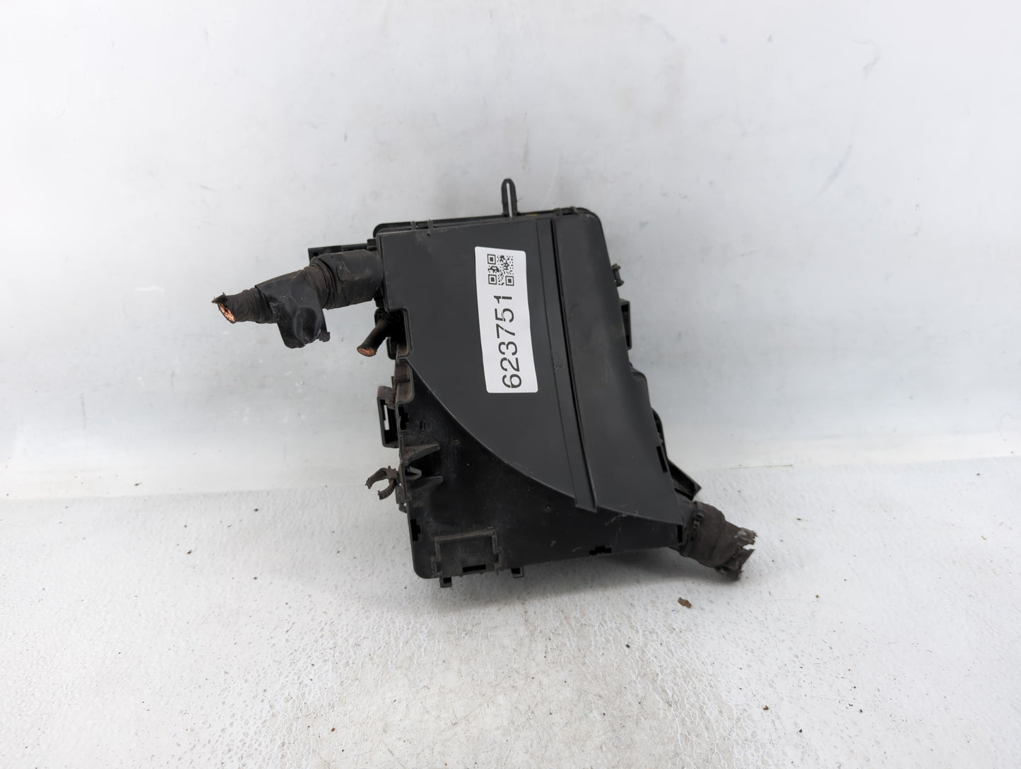 2011-2014 Hyundai Sonata Fusebox Fuse Box Panel Relay Module P/N:91950-3S740 Fits Fits 2011 2012 2013 2014 OEM Used Auto Par