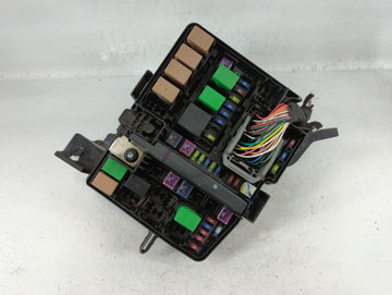 2011-2012 Hyundai Sonata Fusebox Fuse Box Panel Relay Module P/N:91950-3S711 Fits Fits 2011 2012 OEM Used Auto Parts