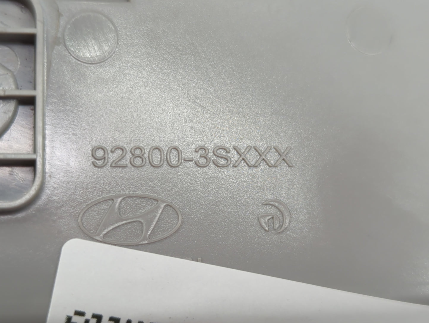 2011-2015 Hyundai Sonata Overhead Roof Console 889138 - Oemusedautoparts1.com