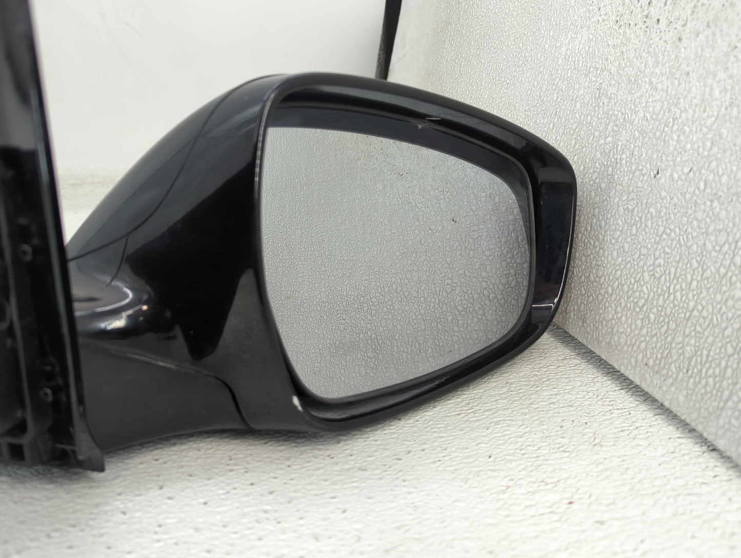 2012-2014 Hyundai Veloster Passenger Side View Mirror - Right Door Mirror OEM Used - Oemusedautoparts1.com