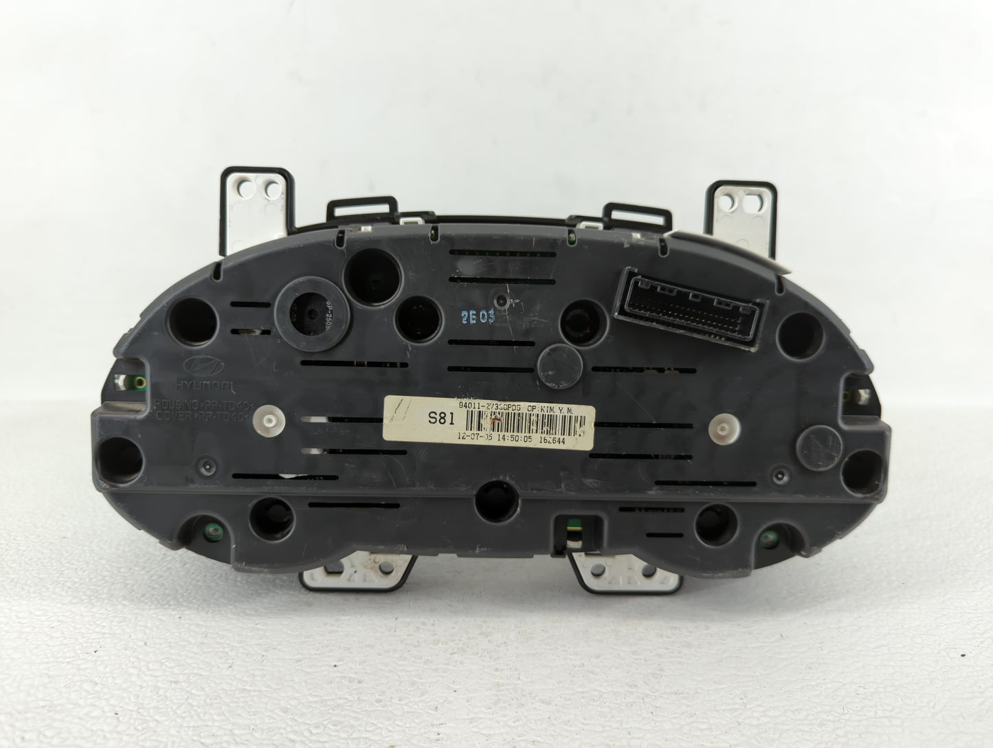 2012-2015 Hyundai Veloster Instrument Cluster Speedometer Gauges P/N:94011-2V330PD5 94001-2V330 Fits Fits 2012 2013 2014 201