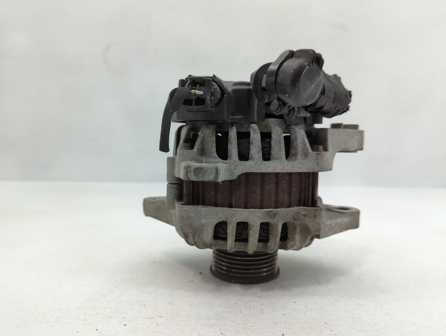 2012-2017 Hyundai Veloster Alternator Replacement Generator Charging Assembly Engine OEM P/N:37300-2B300 2607372 Fits OEM Us