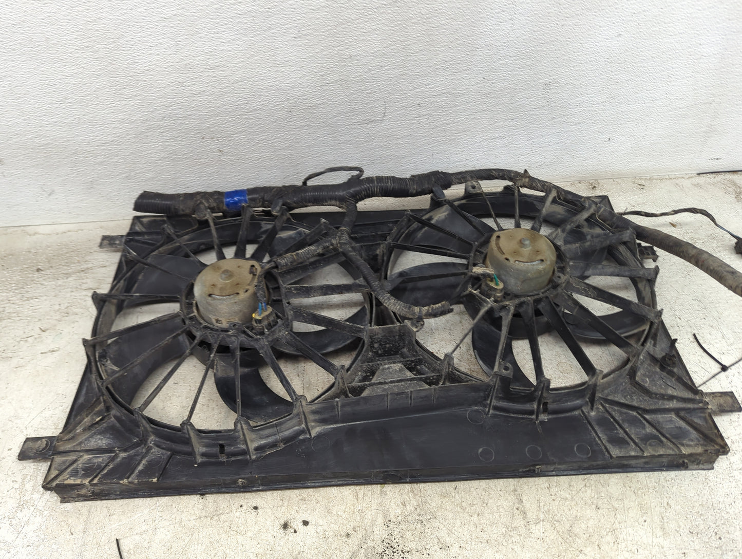 2007-2017 Jeep Compass Electric Radiator Cooling Fan Motor Assembly P/N:107VE 83403 Fits OEM Used Auto Parts - Oemusedautopa