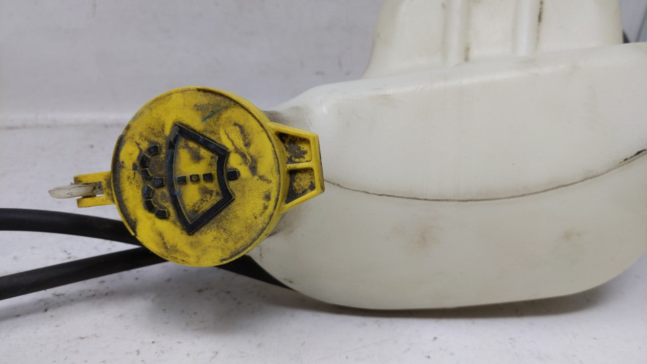 Jeep Compass Windshield Washer Fluid Reservoir Bottle Oem - Oemusedautoparts1.com