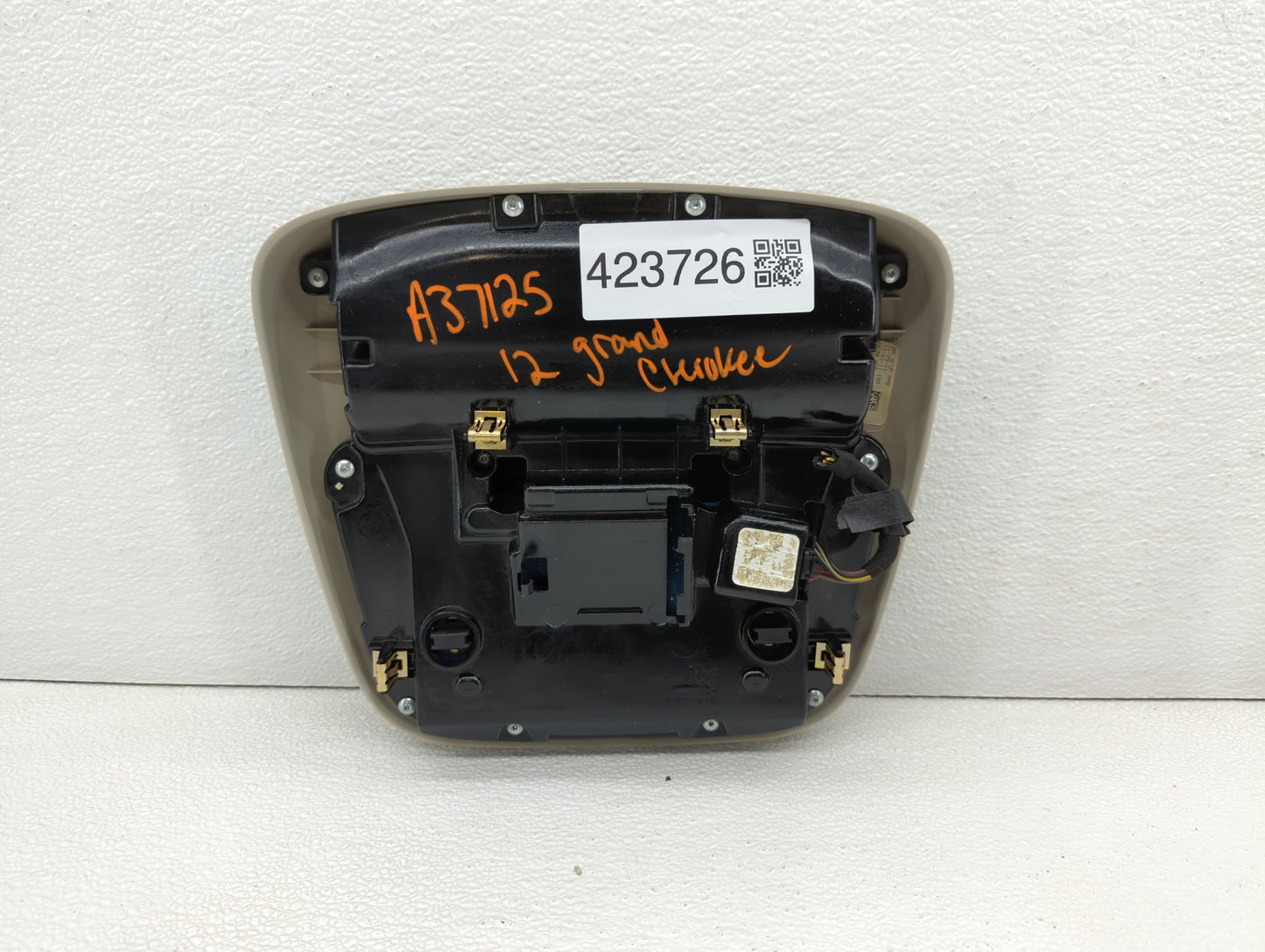 2011-2022 Jeep Grand Cherokee Overhead Roof Console Grey - Oemusedautoparts1.com