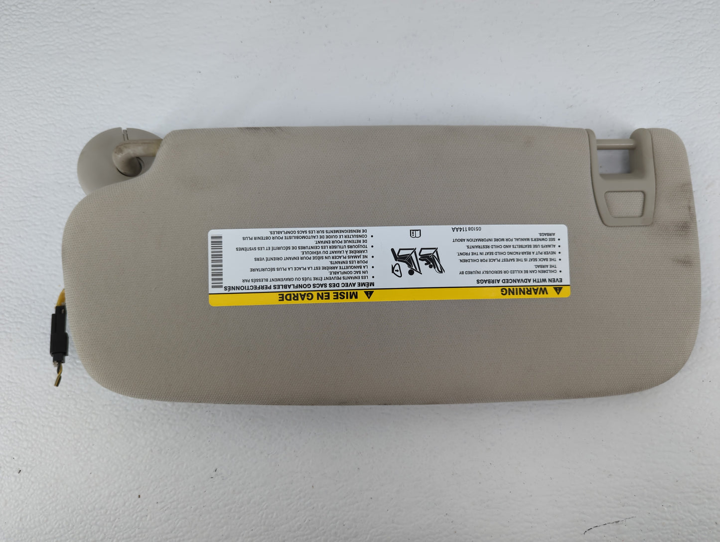 2011-2013 Jeep Grand Cherokee Sun Visor Shade Replacement Passenger Right Mirror Fits OEM Used Auto Parts - Oemusedautoparts