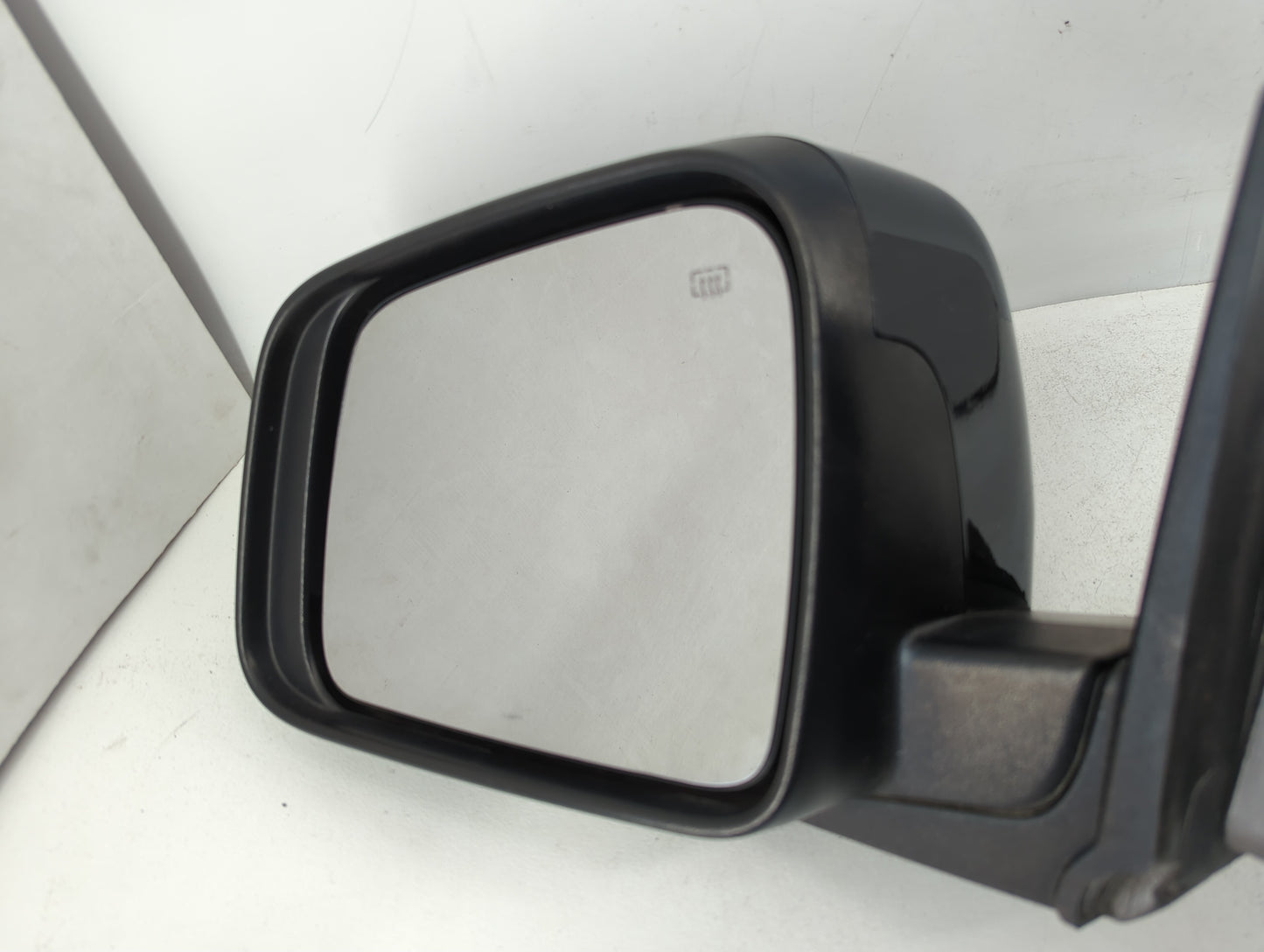 2011-2022 Jeep Grand Cherokee Passenger Side View Mirror - Right Door Mirror OEM Used - Oemusedautoparts1.com