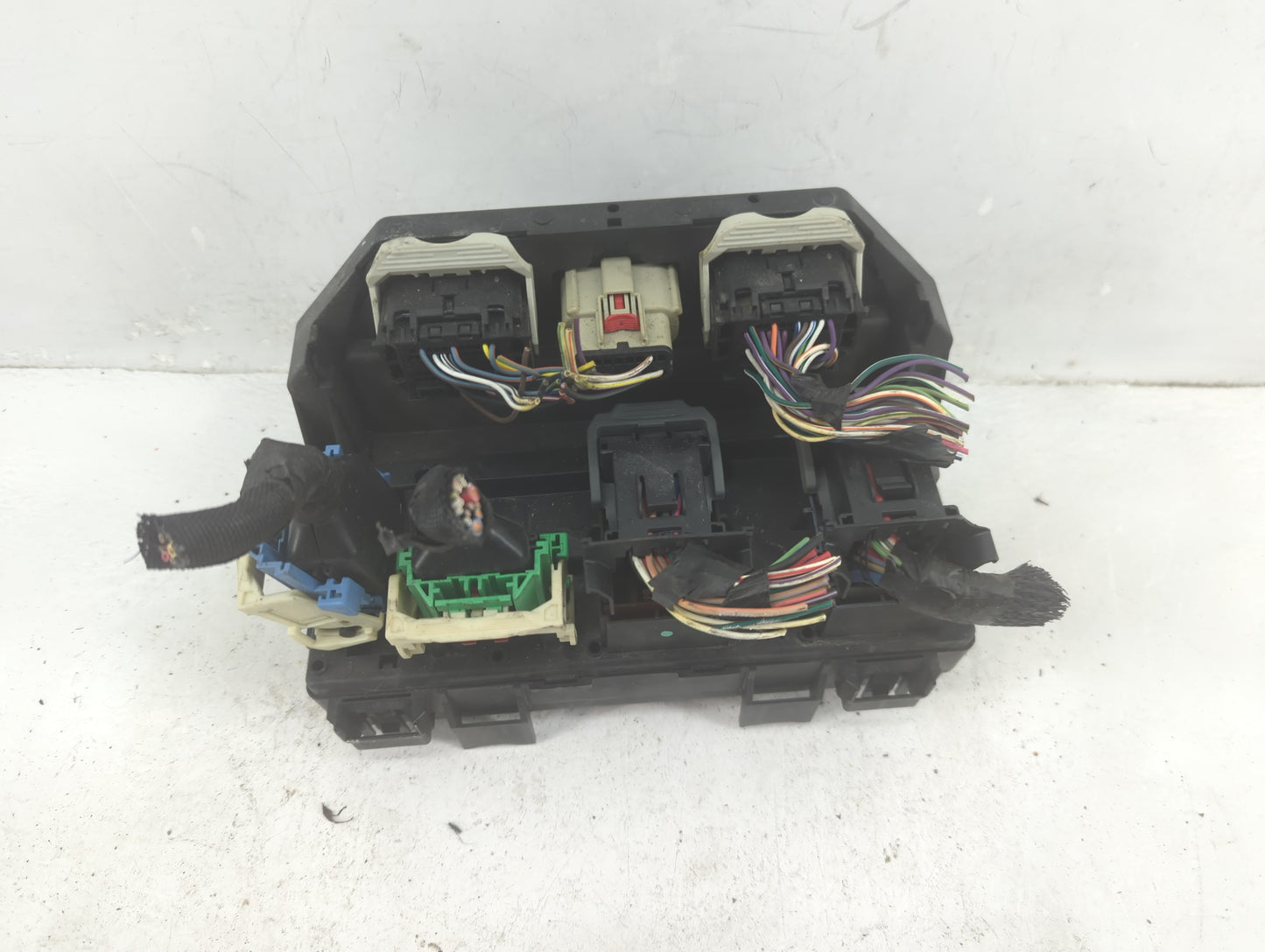2012-2012 Jeep Liberty Fusebox Fuse Box Relay Module Tipm 68105502ac - Oemusedautoparts1.com