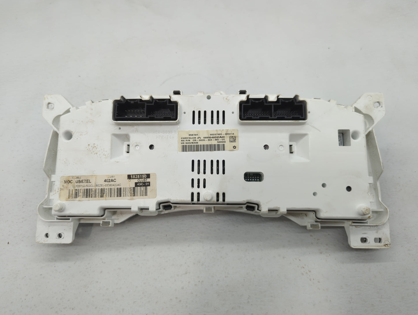 2011-2012 Jeep Patriot Instrument Cluster Speedometer Gauges P/N:68080402AC 68080402AB, 68080401AE, 68080402AE Fits Fits 201