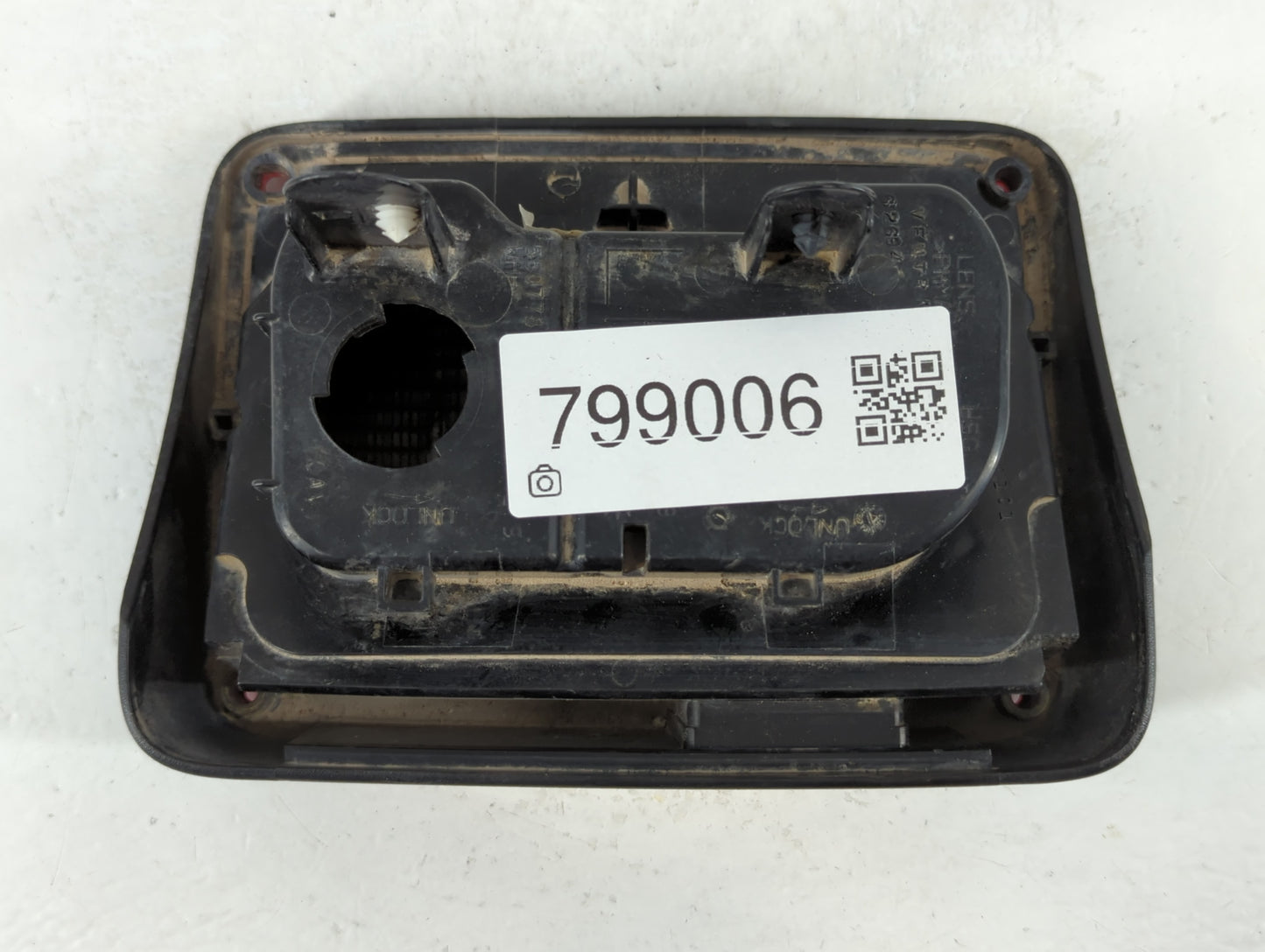 2007-2018 Jeep Wrangler Tail Light Assembly Driver Left OEM P/N:MLD6000101 Fits OEM Used Auto Parts - Oemusedautoparts1.com