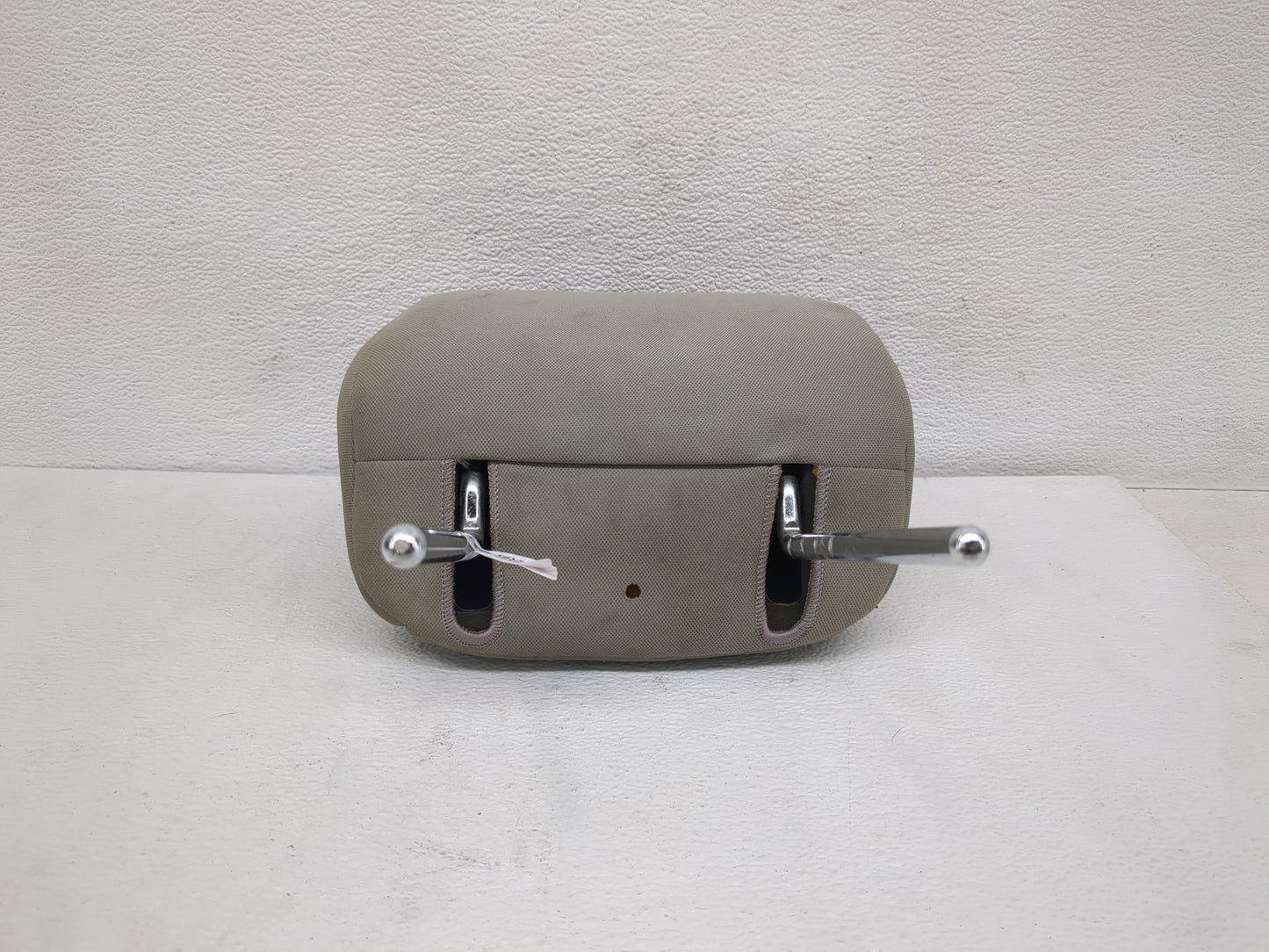 2010-2013 Kia Forte Headrest Head Rest Front Driver Passenger Seat Fits Fits 2010 2011 2012 2013 OEM Used Auto Parts - Oemus