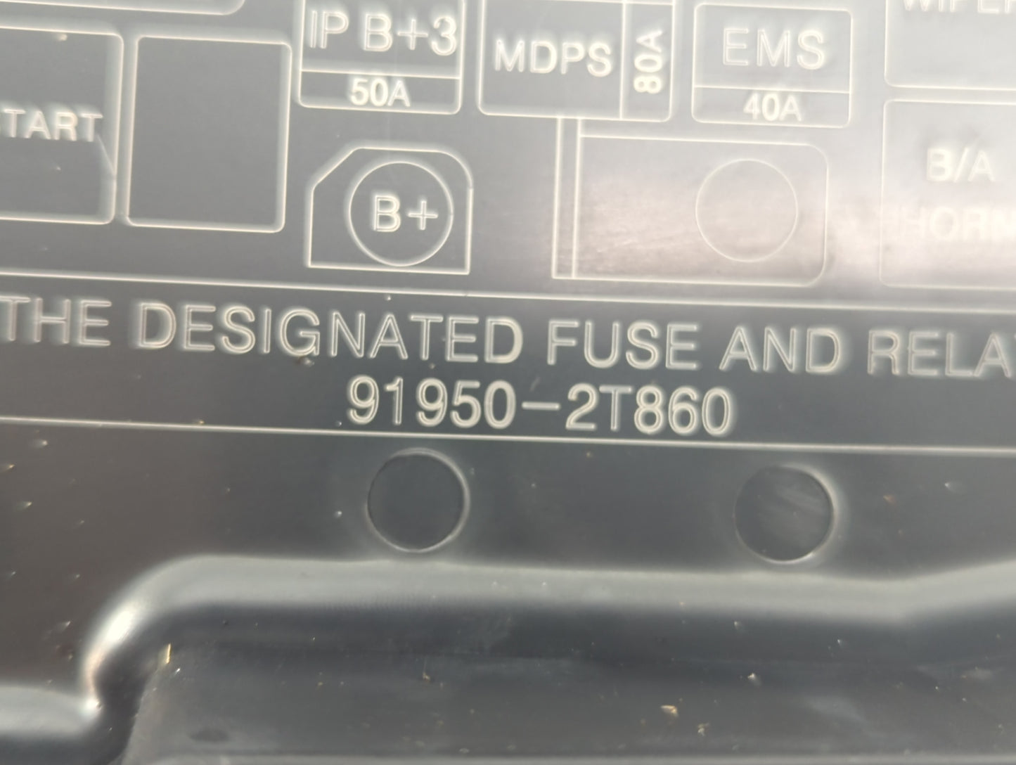 2011-2013 Kia Optima Fusebox Fuse Box Panel Relay Module P/N:91950-2T860 Fits Fits 2011 2012 2013 OEM Used Auto Parts - Oemu