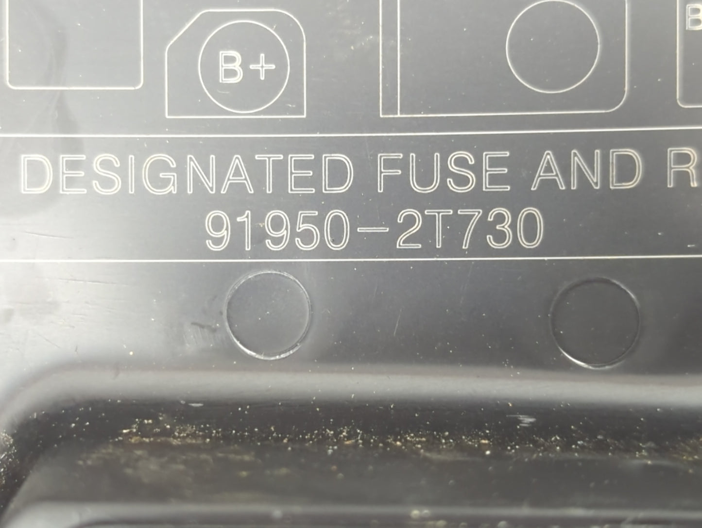 2011-2013 Kia Optima Fusebox Fuse Box Panel Relay Module P/N:91950-2T730 Fits Fits 2011 2012 2013 OEM Used Auto Parts - Oemu