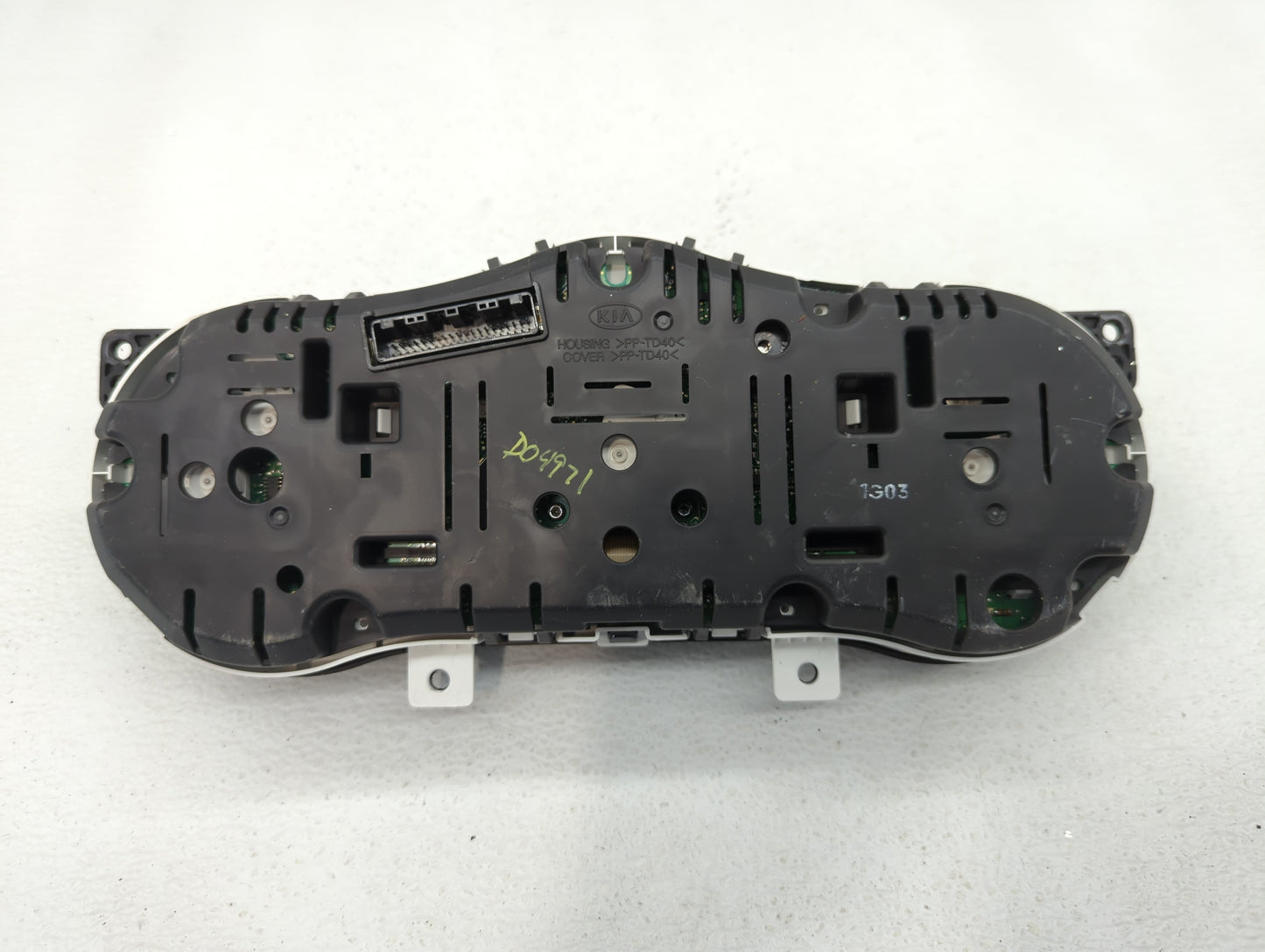 2012-2013 Kia Optima Instrument Cluster Speedometer Gauges P/N:94001-2T323 94001-2T322 Fits Fits 2012 2013 OEM Used Auto Par