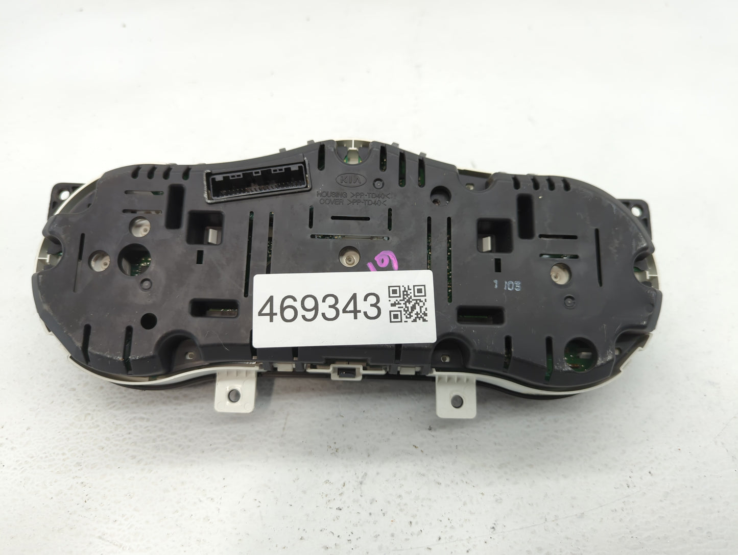 2012-2013 Kia Optima Instrument Cluster Speedometer Gauges P/N:94001-2T323 94001-2T322 Fits Fits 2012 2013 OEM Used Auto Par