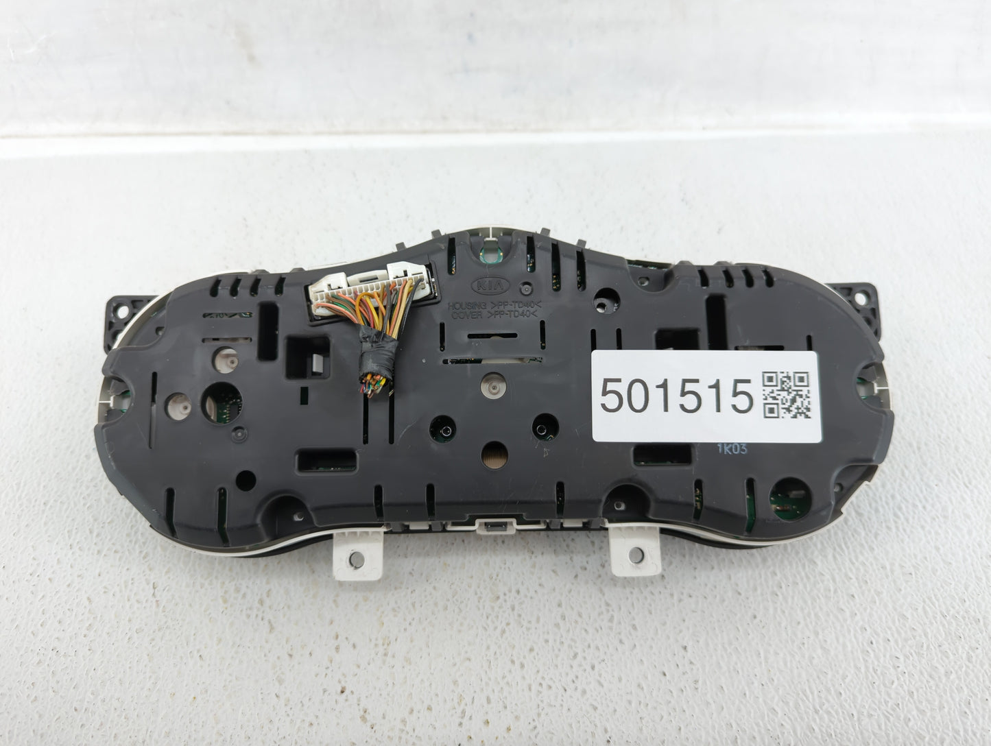 2012-2013 Kia Optima Instrument Cluster Speedometer Gauges P/N:94001-2T323 94001-2T322 Fits Fits 2012 2013 OEM Used Auto Par