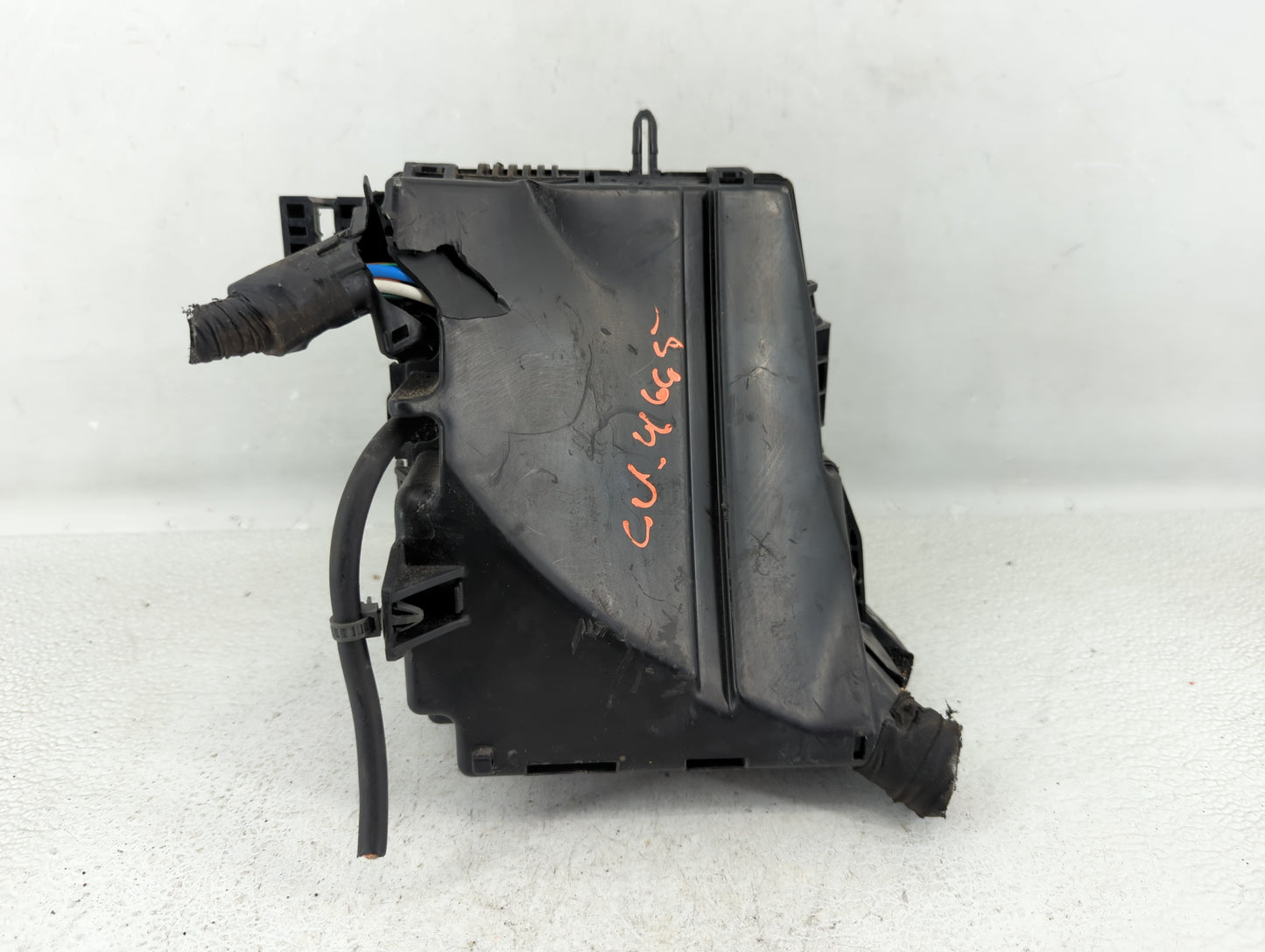 2011-2013 Kia Optima Fusebox Fuse Box Panel Relay Module P/N:91202-2T990 Fits Fits 2011 2012 2013 OEM Used Auto Parts - Oemu