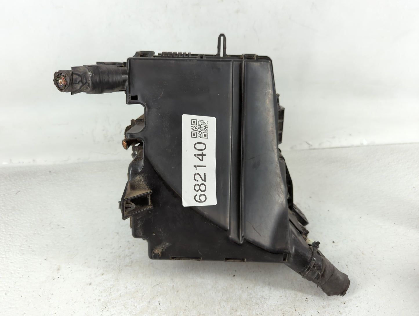 2011-2013 Kia Optima Fusebox Fuse Box Panel Relay Module P/N:91950-2T860 Fits Fits 2011 2012 2013 OEM Used Auto Parts - Oemu