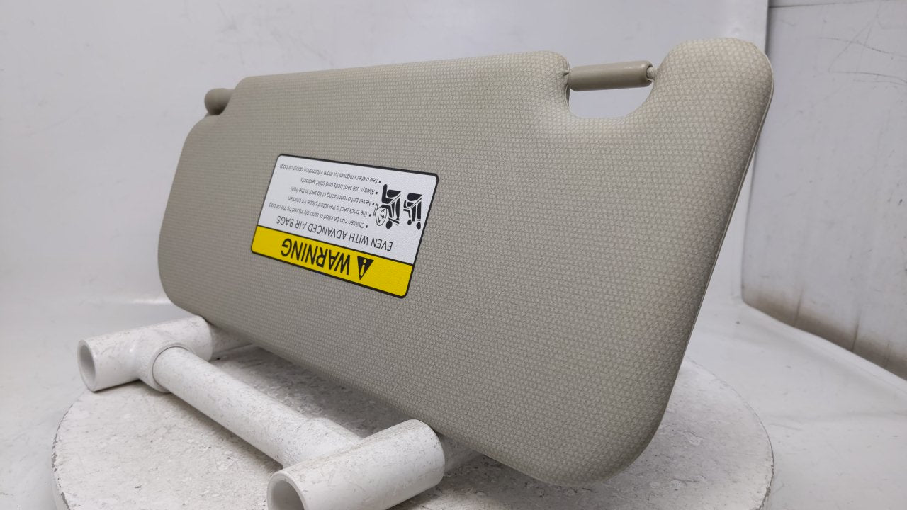 2012 Kia Rio Sun Visor Shade Replacement Passenger Right Mirror Fits OEM Used Auto Parts - Oemusedautoparts1.com