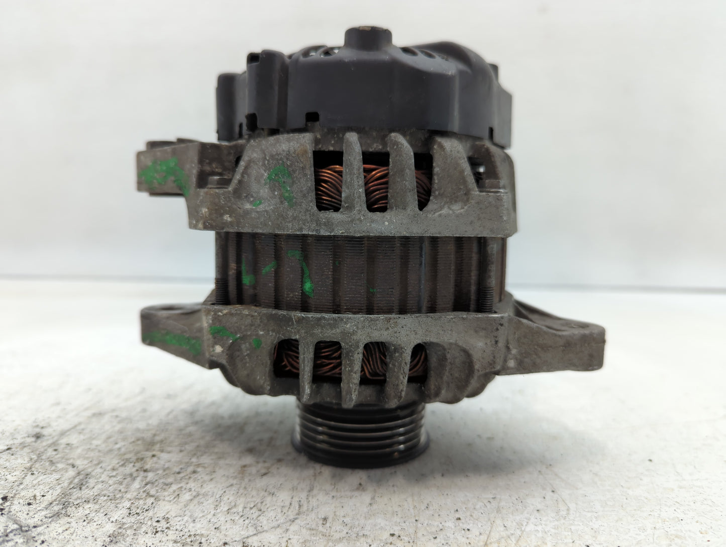 2012-2016 Kia Rio Alternator Replacement Generator Charging Assembly Engine OEM P/N:2607372 37300-2B300 Fits OEM Used Auto P