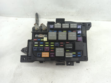 2007-2012 Kia Rondo Fusebox Fuse Box Panel Relay Module P/N:91950-1D150 Fits Fits 2007 2008 2009 2010 2011 2012 OEM Used Auto Parts