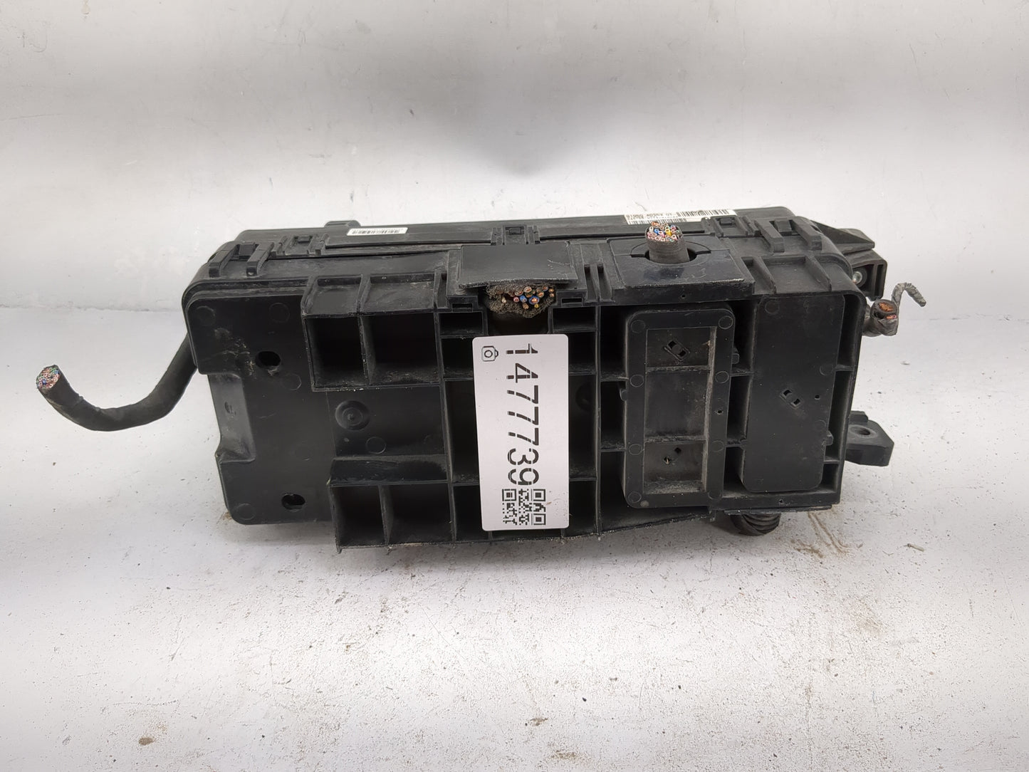 2011-2014 Kia Sedona Fusebox Fuse Box Panel Relay Module P/N:919504D352 CK2A26770 Fits Fits 2011 2012 2014 OEM Used Auto Par