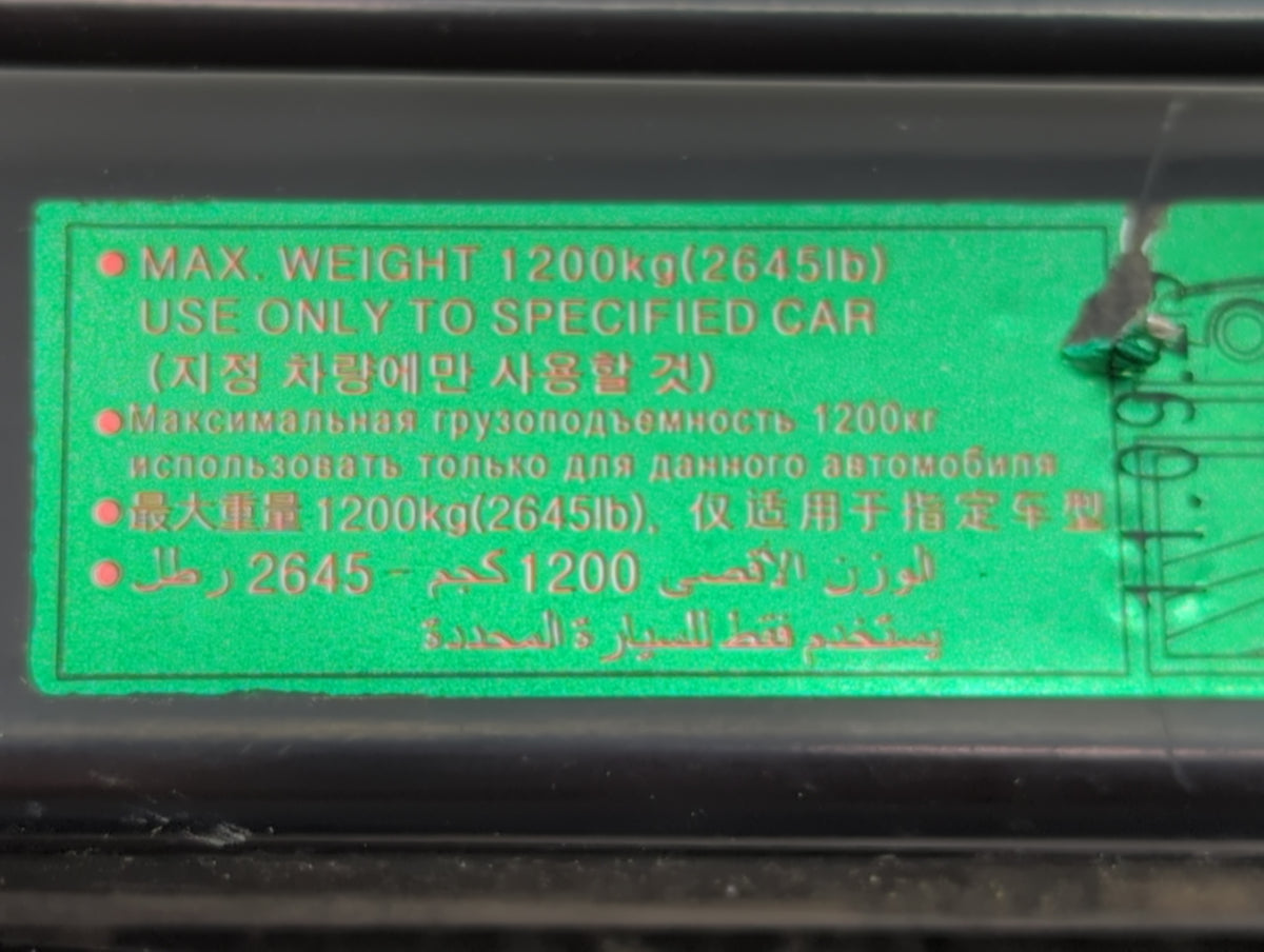 2012 Kia Sorento Spare Scissor Car Jack 1068498 - Oemusedautoparts1.com