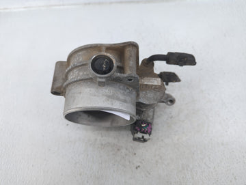2011-2013 Kia Sorento Throttle Body P/N:35100-3C700 Fits Fits 2010 2011 2012 2013 2014 OEM Used Auto Parts