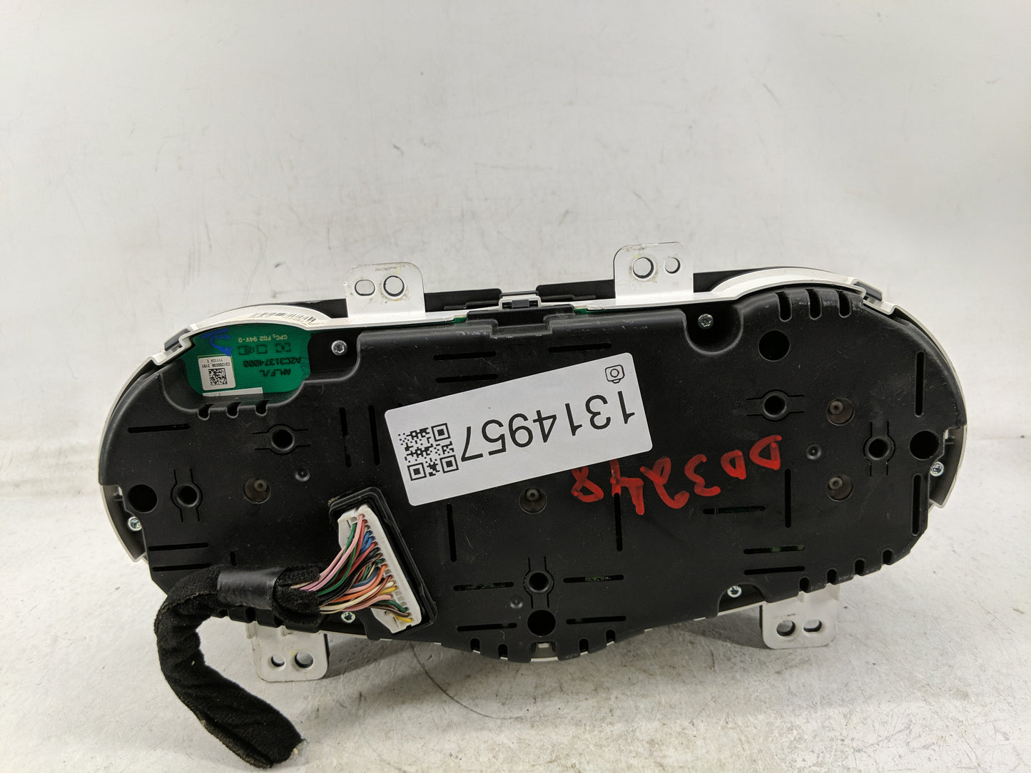 2012-2013 Kia Soul Instrument Cluster Speedometer Gauges P/N:94009-2K380 Fits Fits 2012 2013 OEM Used Auto Parts - Oemusedau
