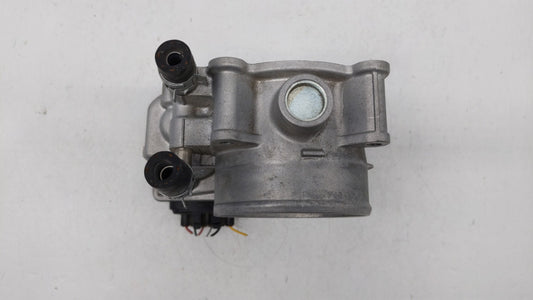 2007-2018 Lexus Es350 Throttle Body P/N:22030-0P050 22030-31030 Fits OEM Used Auto Parts