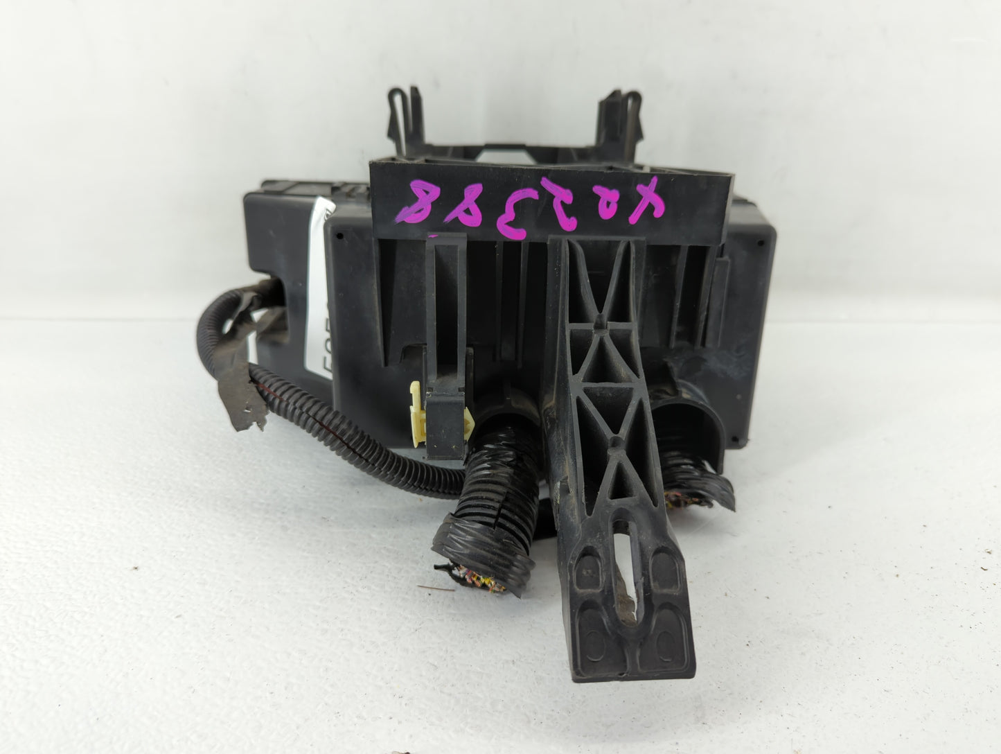 2012-2015 Lincoln Mkx Fusebox Fuse Box Panel Relay Module P/N:CA1T-14290-FF Fits Fits 2012 2013 2014 2015 OEM Used Auto Part