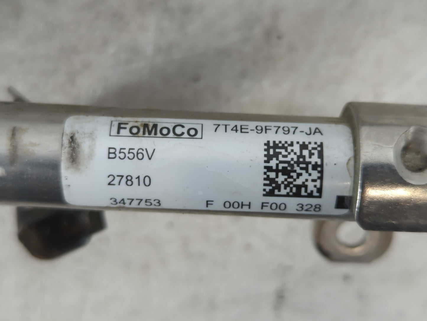 2012 Lincoln Mkz Fuel Injectors P/N:7T4E-9F797-JA Fits OEM Used Auto Parts - Oemusedautoparts1.com