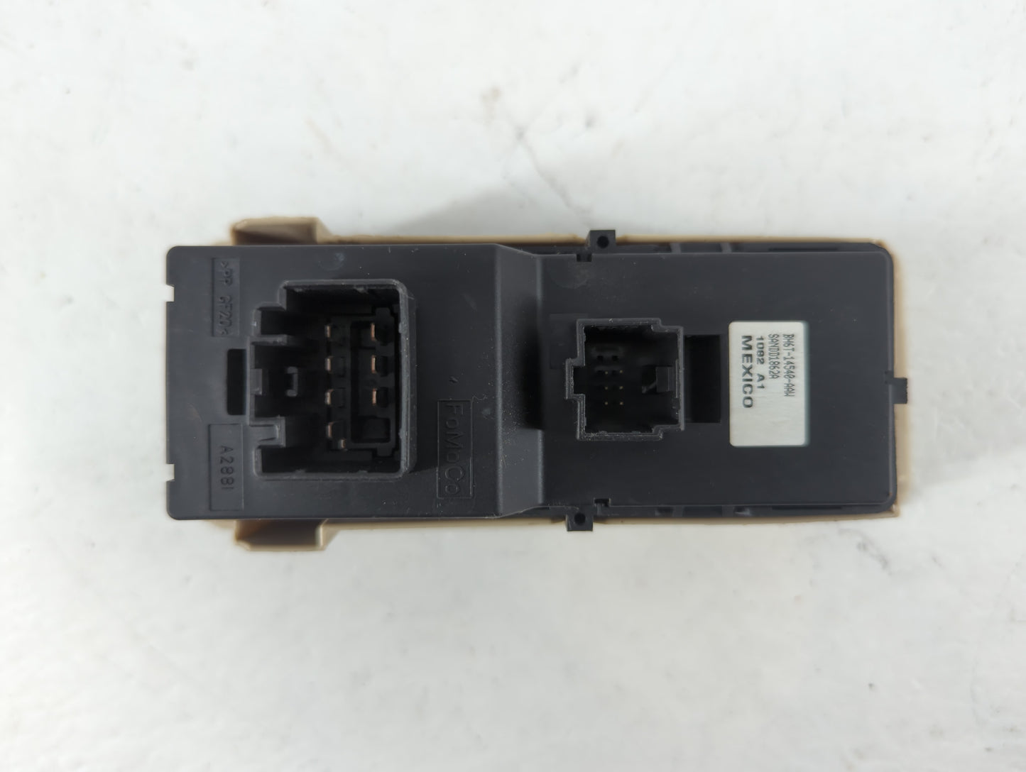 2012 Lincoln Mkz Master Power Window Switch Replacement Driver Side Left Fits OEM Used Auto Parts - Oemusedautoparts1.com