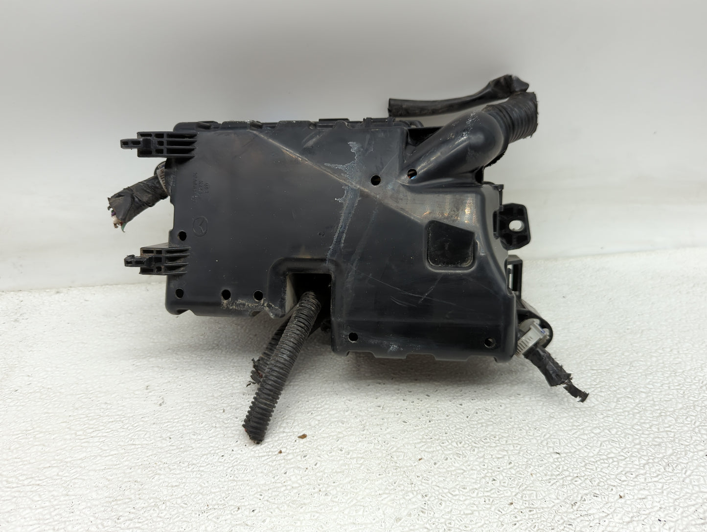 2012 Mazda 3 Fusebox Fuse Box Panel Relay Module P/N:BBM6-66761 Fits OEM Used Auto Parts - Oemusedautoparts1.com