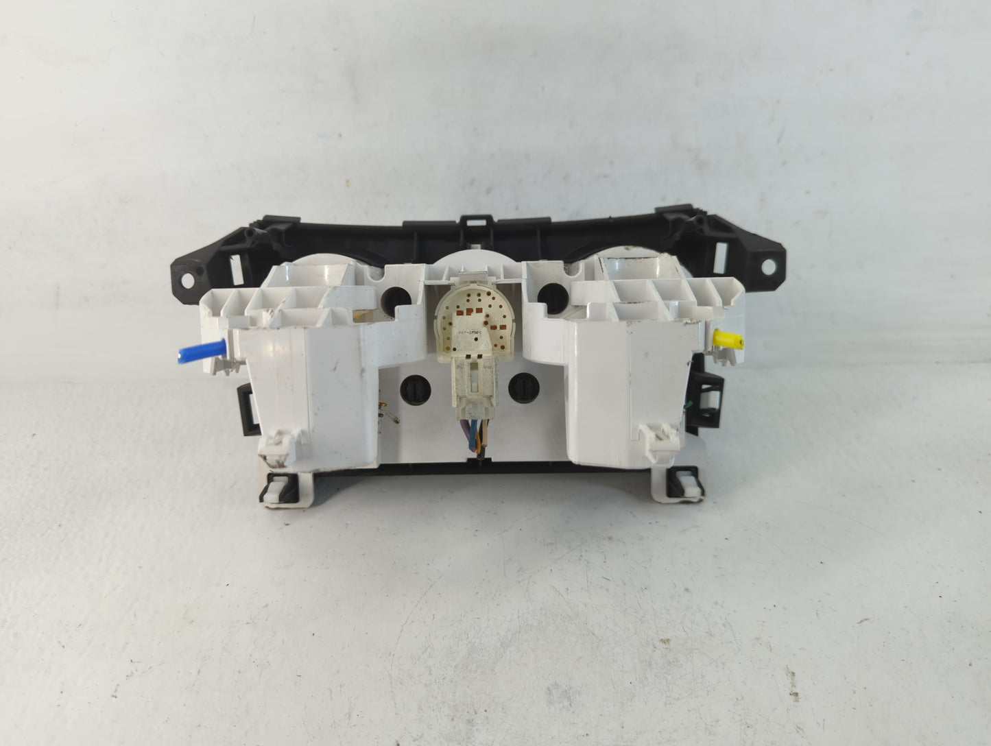2012-2013 Mazda 3 Climate Control Module Temperature AC/Heater Replacement P/N:BGV5 2F09 Fits Fits 2012 2013 OEM Used Auto P