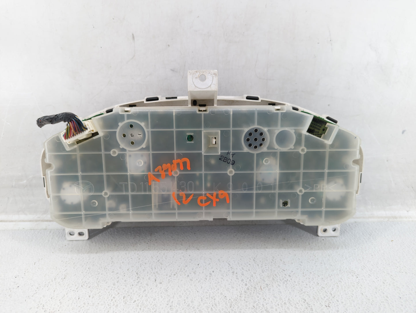 2010-2012 Mazda Cx-9 Instrument Cluster Speedometer Gauges P/N:T6 TE72 C Fits Fits 2010 2011 2012 OEM Used Auto Parts - Oemu