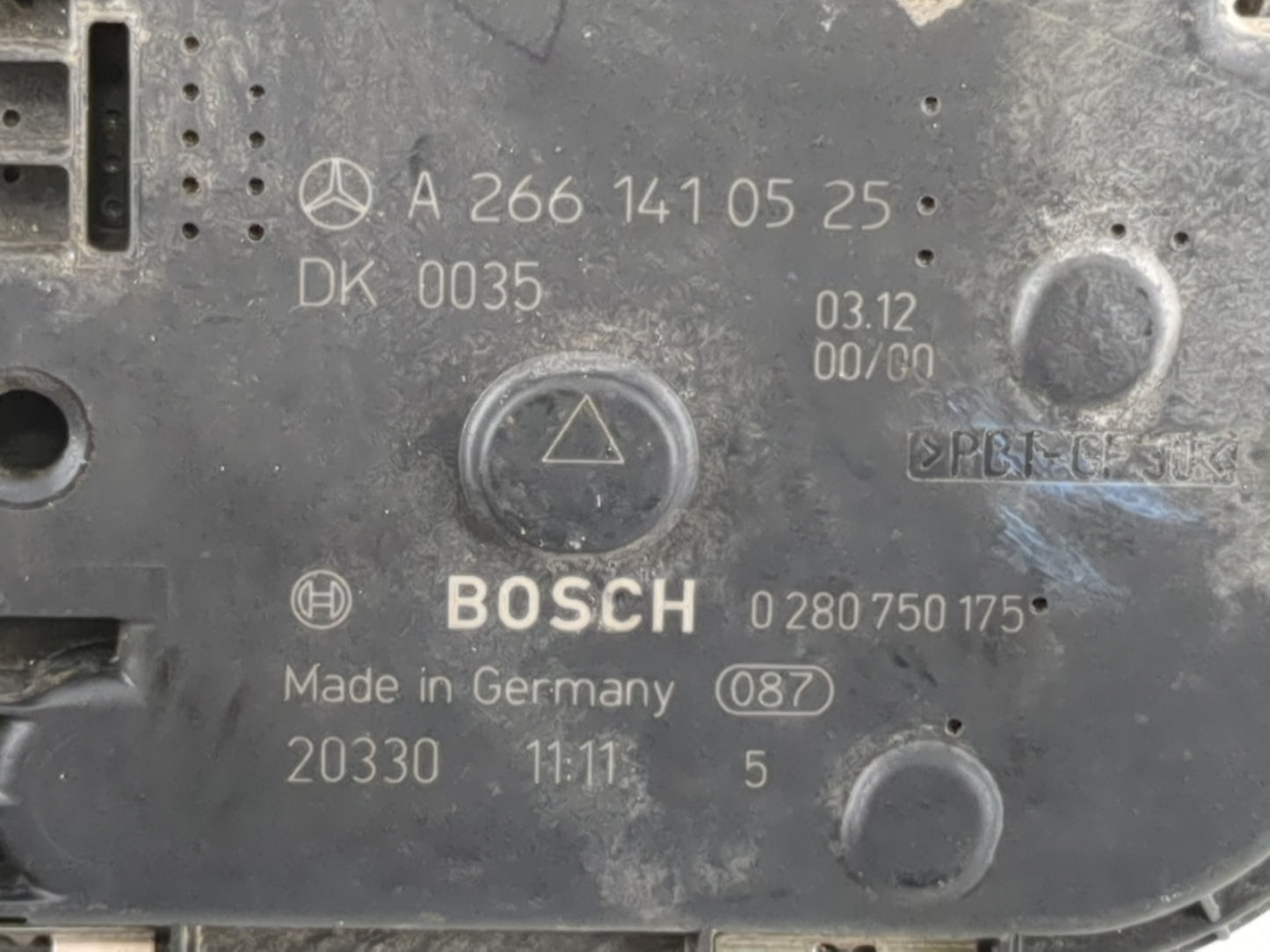 2012-2015 Mercedes-Benz C250 Throttle Body P/N:A 266 141 05 25 Fits Fits 2006 2007 2008 2009 2010 2011 2012 2013 2014 2015 O