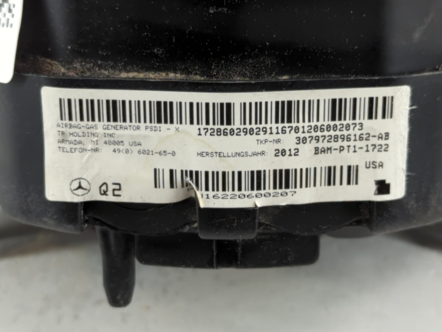2012 Mercedes-Benz C250 Air Bag Driver Left Steering Wheel Mounted Fits OEM Used Auto Parts - Oemusedautoparts1.com