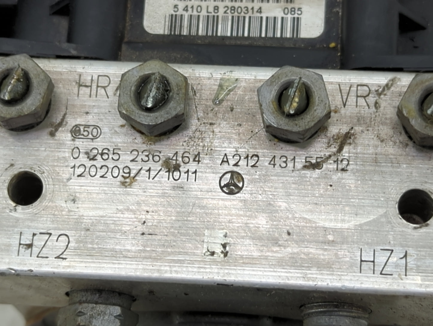 2012 Mercedes E350 ABS Pump Control Module Replacement P/N:0265236464 A2124315512 Fits Fits 2011 OEM Used Auto Parts - Oemus