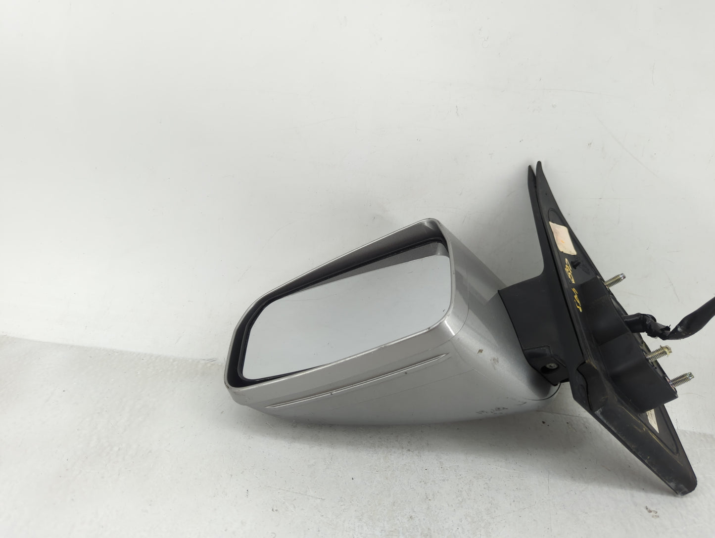 2007-2012 Mitsubishi Galant Driver Side View Mirror - Left Door Mirror OEM Used - Oemusedautoparts1.com