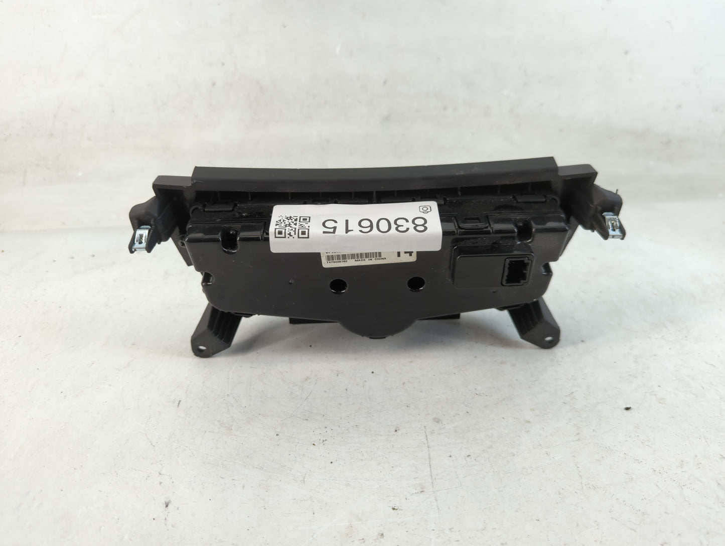 2006-2012 Mitsubishi Galant Radio AM FM Cd Player Receiver Replacement P/N:T473420762 Fits Fits 2006 2007 2008 2009 2010 201