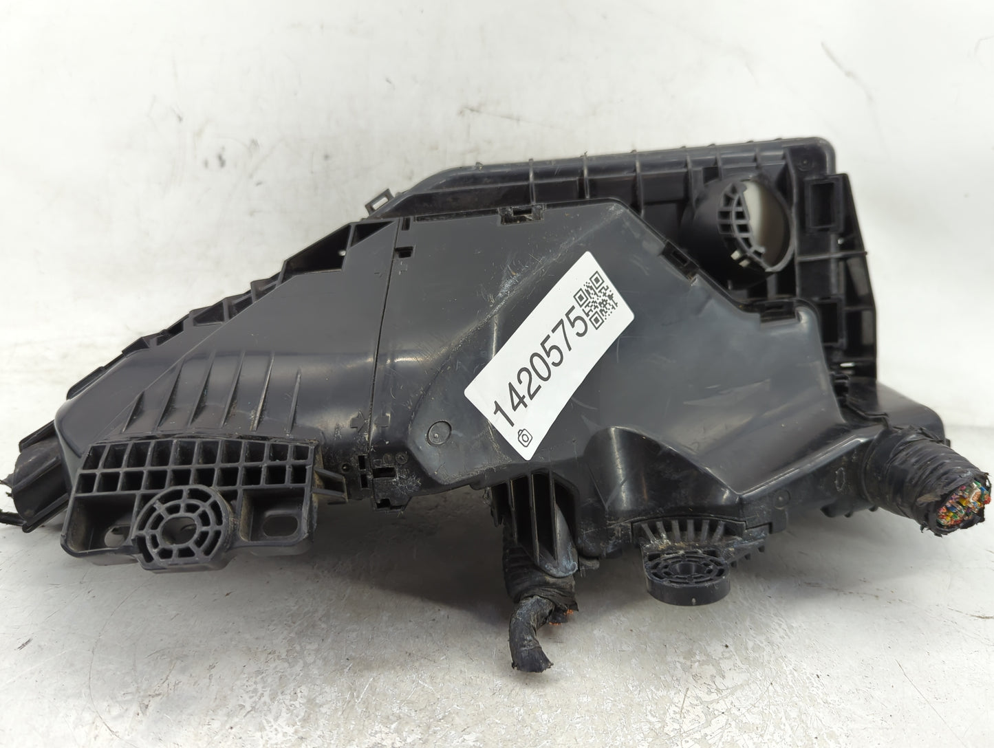 2011-2013 Nissan Altima Fusebox Fuse Box Panel Relay Module P/N:7154-7201-30 Fits Fits 2011 2012 2013 OEM Used Auto Parts -