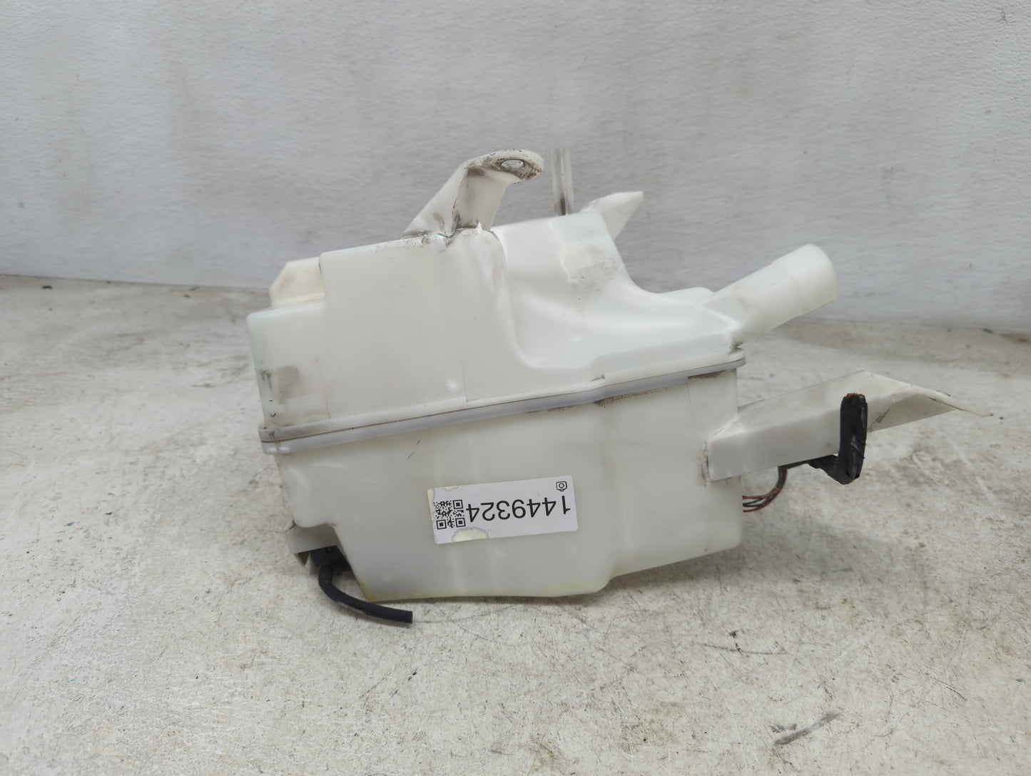 2007-2013 Nissan Altima Windshield Washer Fluid Reservoir Bottle Oem - Oemusedautoparts1.com