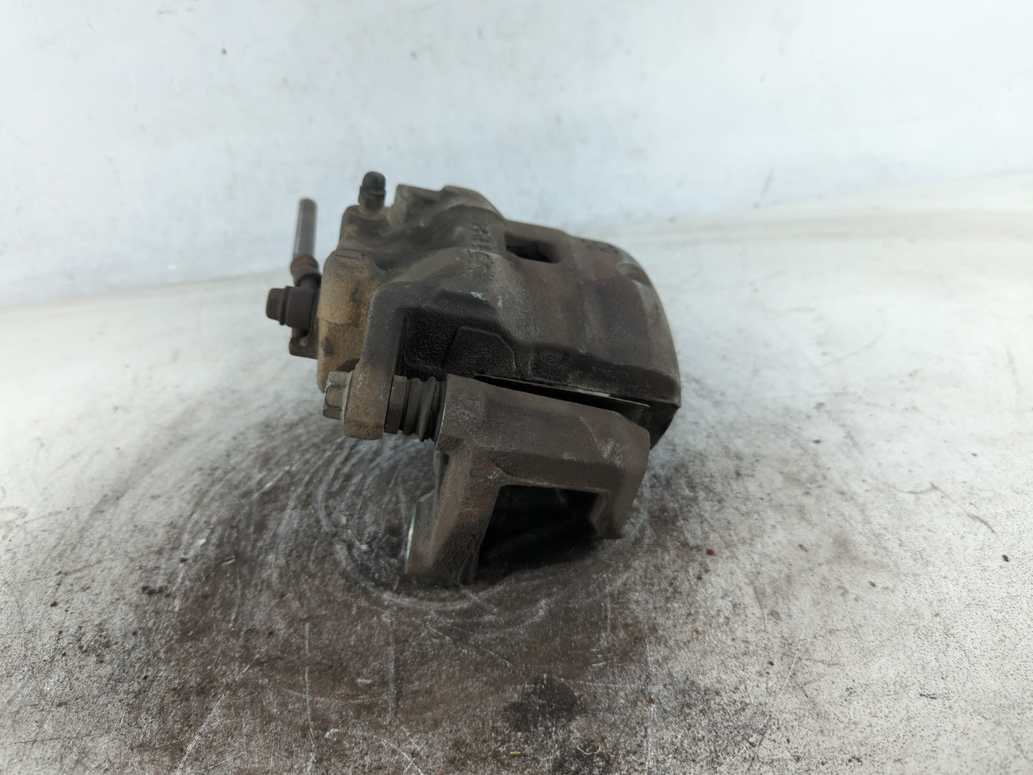 2011-2017 Nissan Juke Front Driver Left Brake Caliper 699983 - Oemusedautoparts1.com