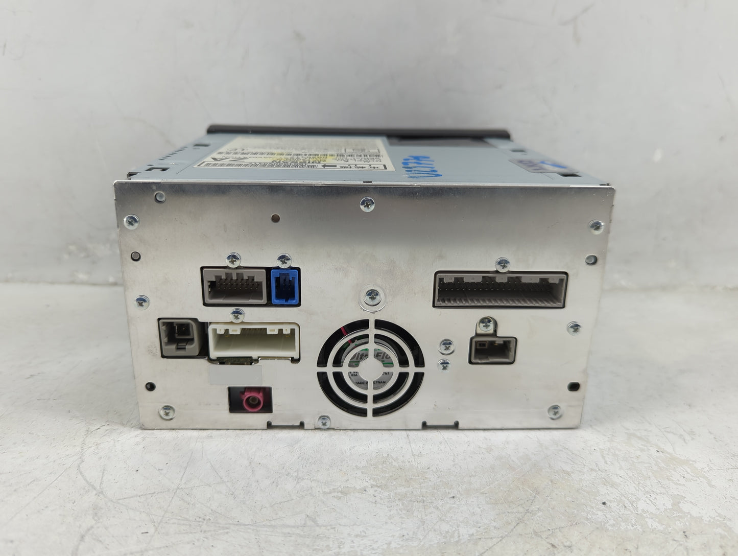 2012 Nissan Leaf Am Fm Cd Player Radio Receiver - Oemusedautoparts1.com