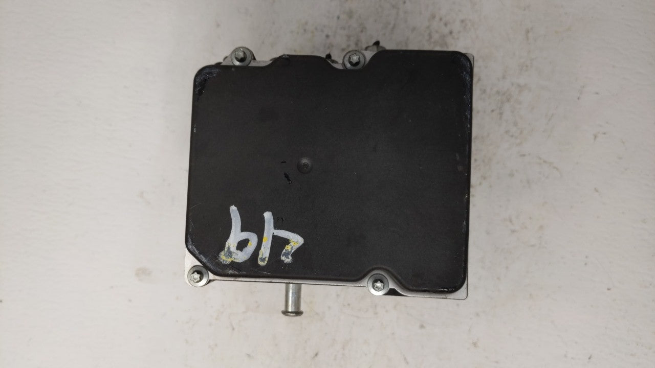 2011-2013 Nissan Maxima ABS Pump Control Module Replacement P/N:47660-ZY906 47660 ZY90C Fits Fits 2011 2012 2013 OEM Used Au
